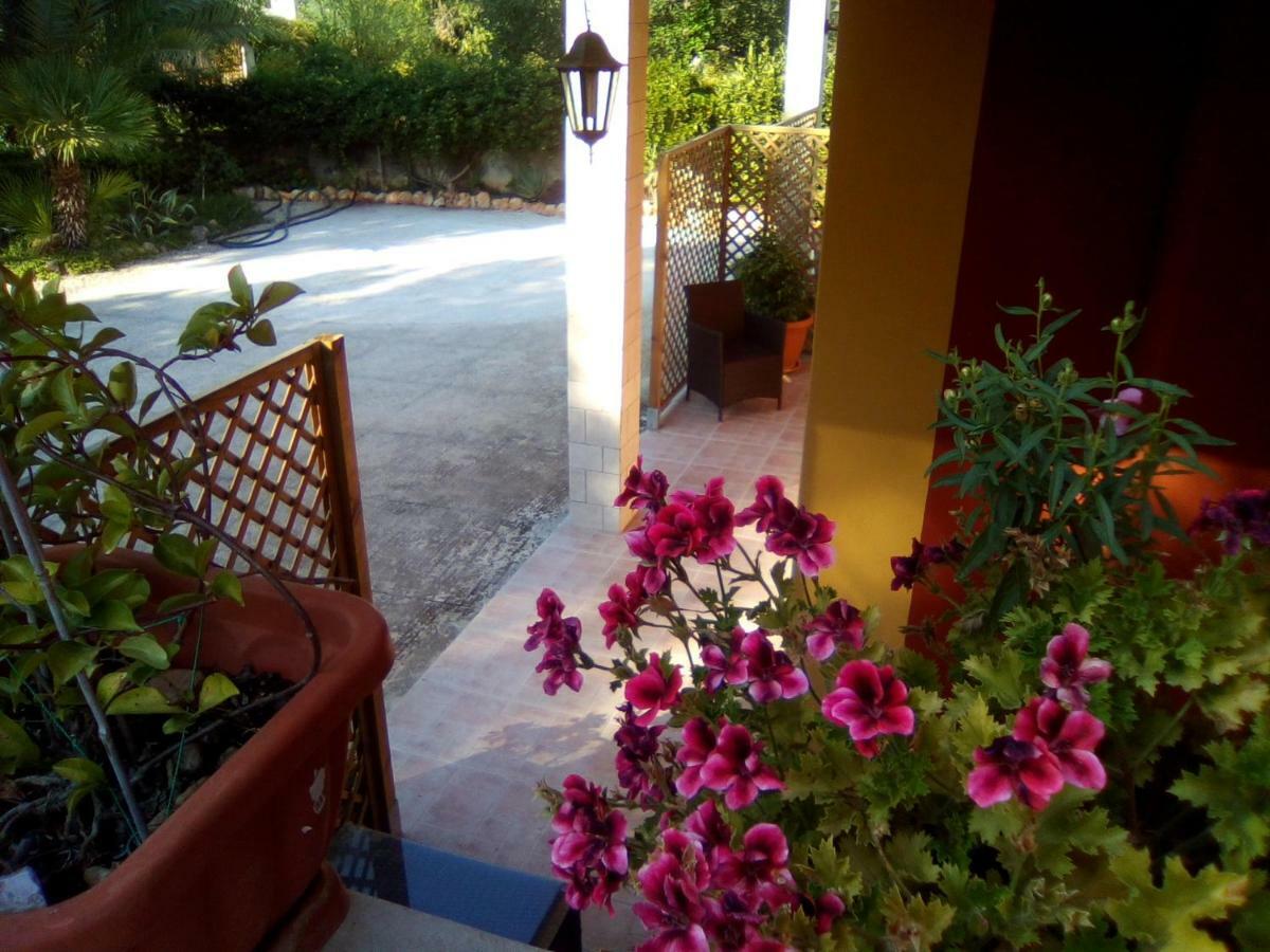 Casa Te La Bradamante Bed & Breakfast Magliano Eksteriør bilde