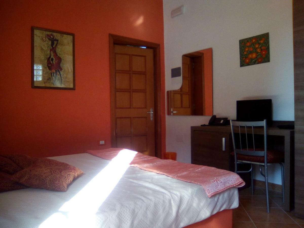 Casa Te La Bradamante Bed & Breakfast Magliano Eksteriør bilde